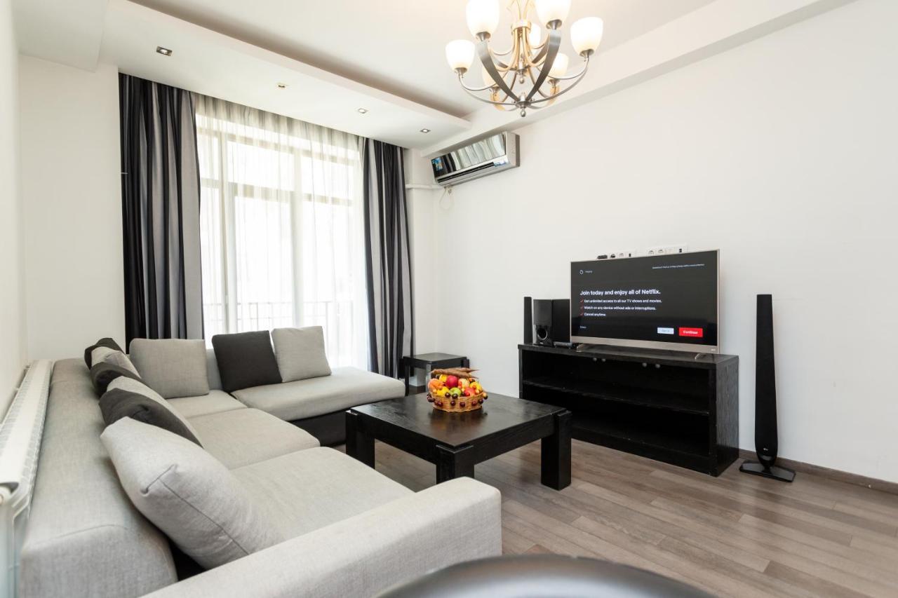 Two Bedroom Apartment In The City Center Tiflis Exterior foto