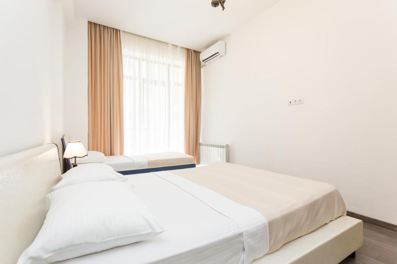Two Bedroom Apartment In The City Center Tiflis Exterior foto