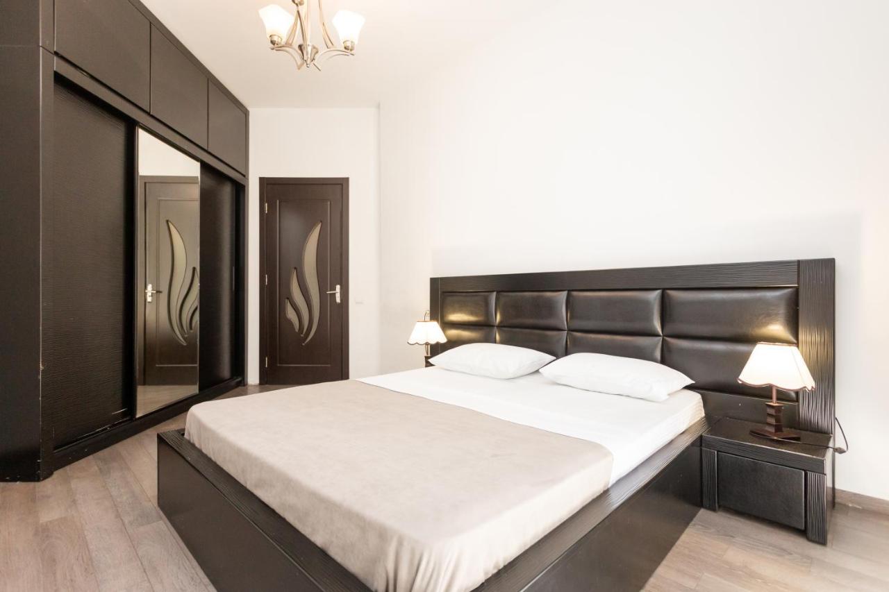 Two Bedroom Apartment In The City Center Tiflis Exterior foto