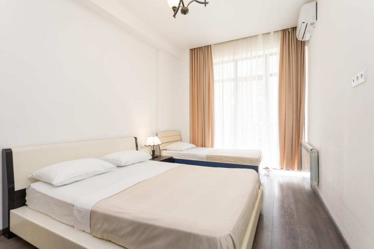 Two Bedroom Apartment In The City Center Tiflis Exterior foto